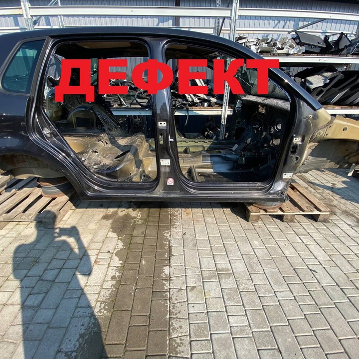  Порог правый 
