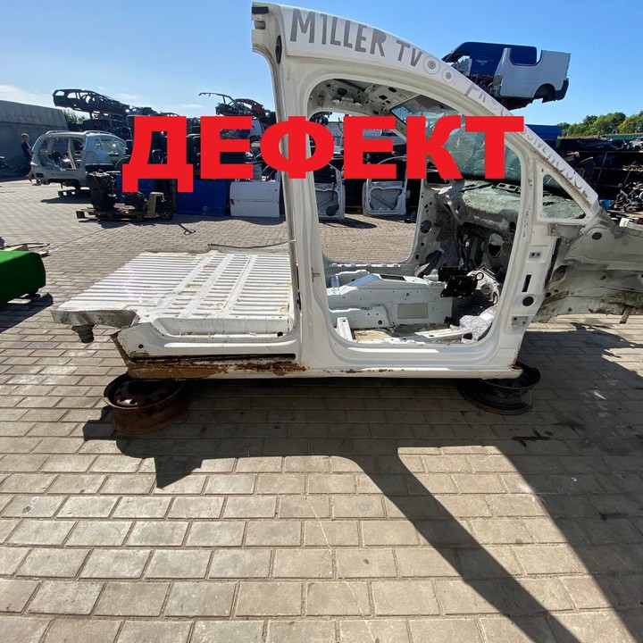  Порог правый 