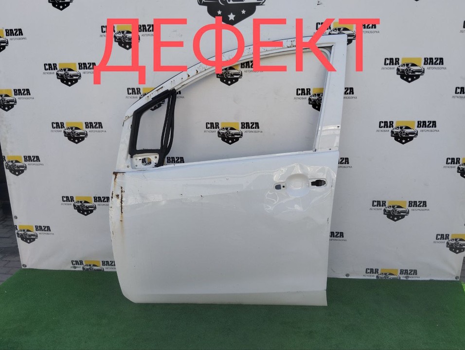  Дверь передняя левая 