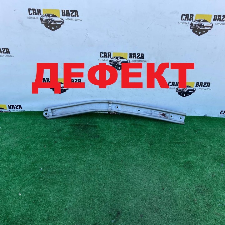  Распорка правая 