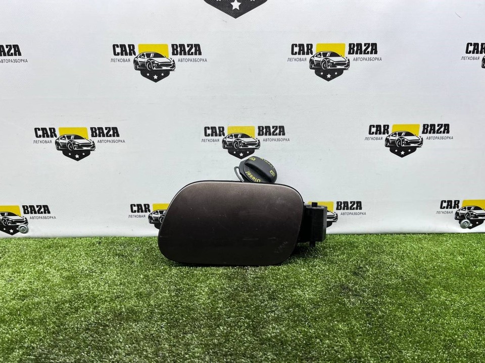  Лючок бензобака 