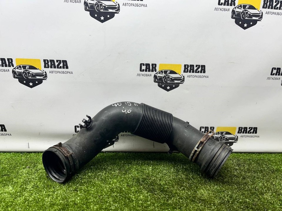 Патрубок воздушного фильтра 