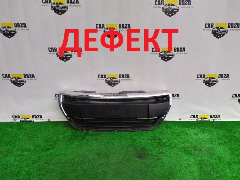  Решетка радиатора 