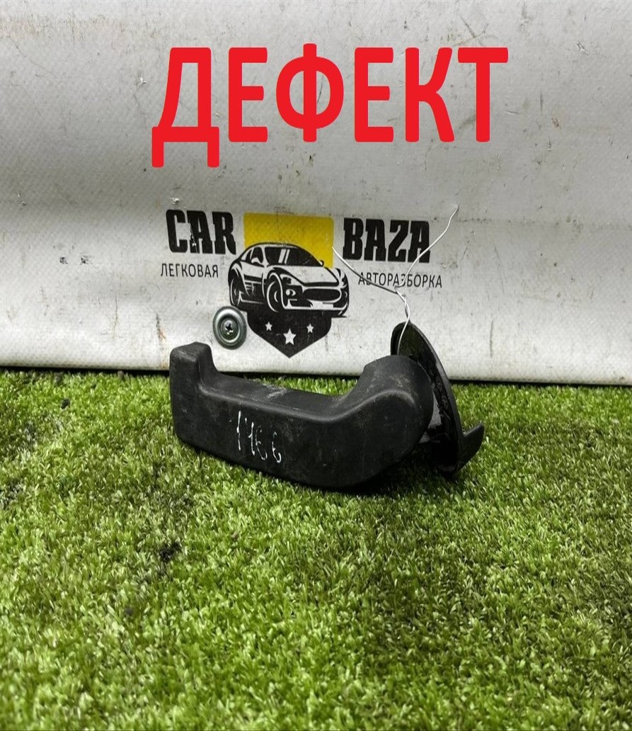  Ручка двери внутренняя задняя правая 
