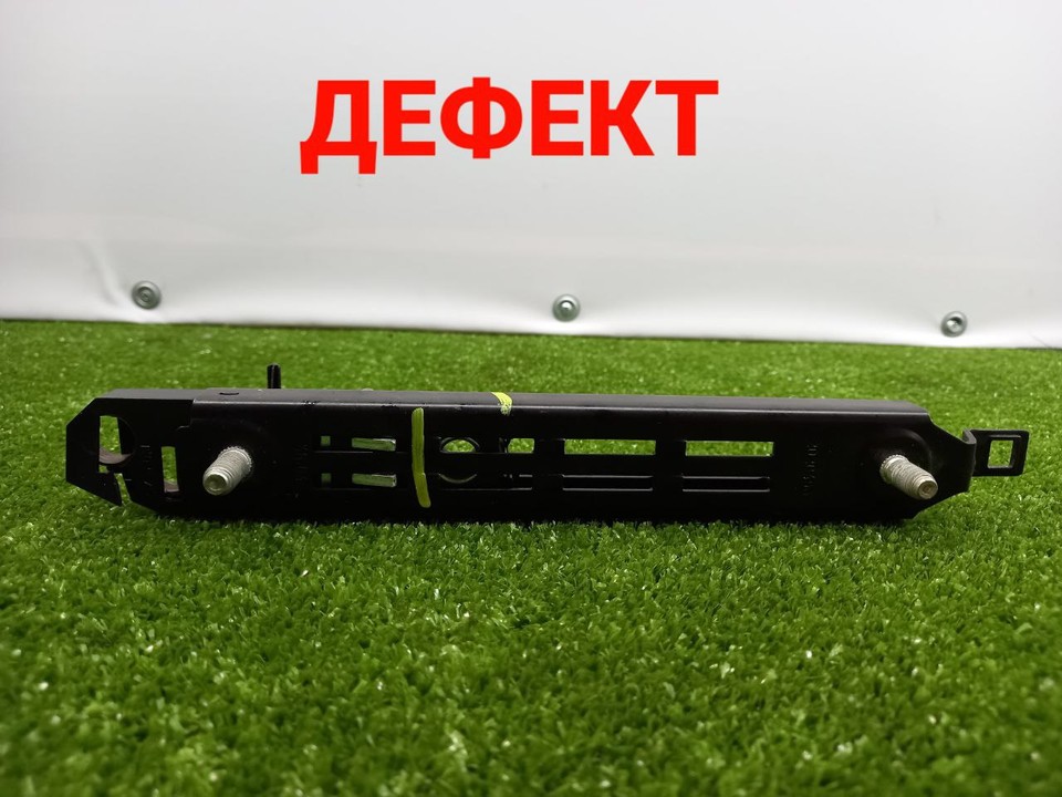  Механизм регулировки высоты ремня безопасности 