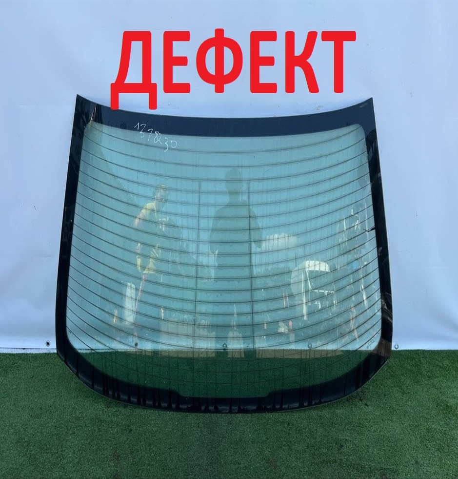  Стекло заднее 
