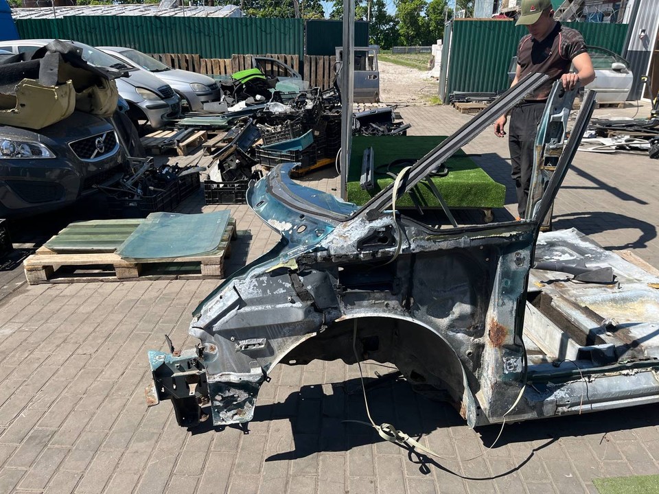  Лонжерон передний левый 
