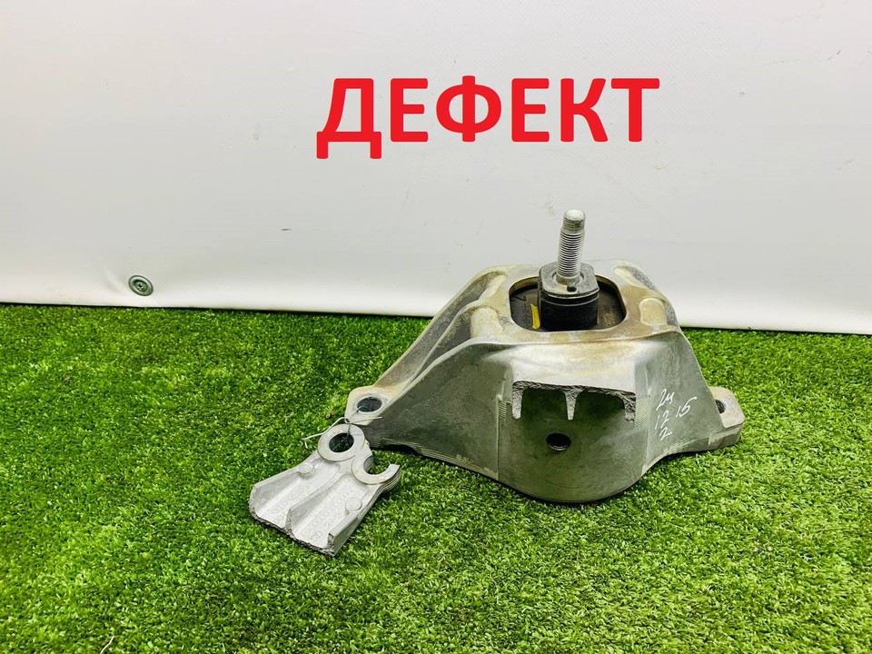 Опора двигателя правая 