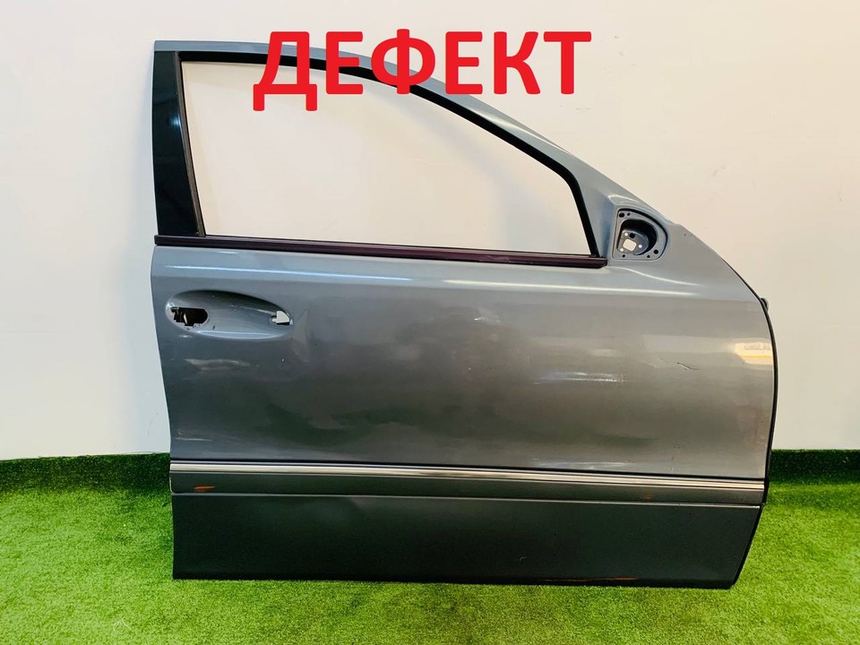  Дверь передняя правая 