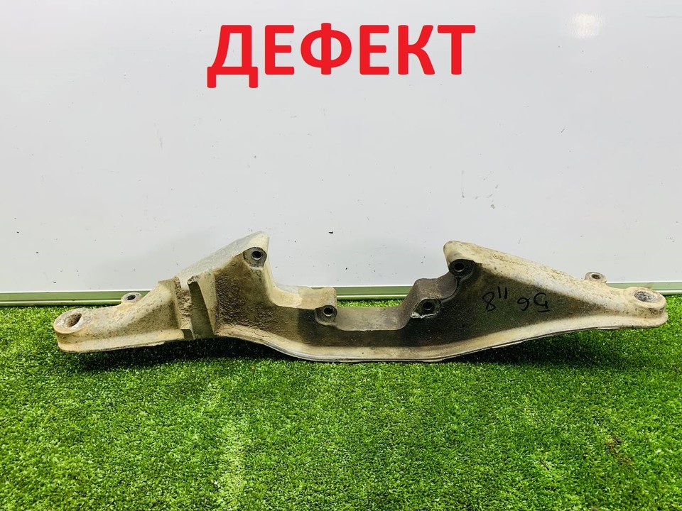  Кронштейн КПП 