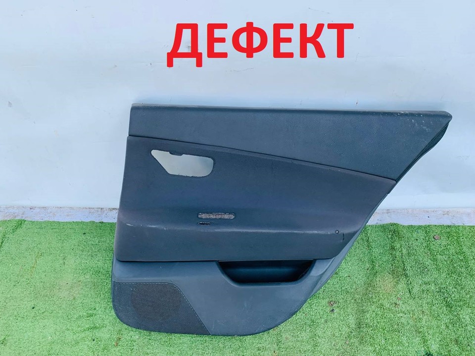  Обшивка двери задняя левая 