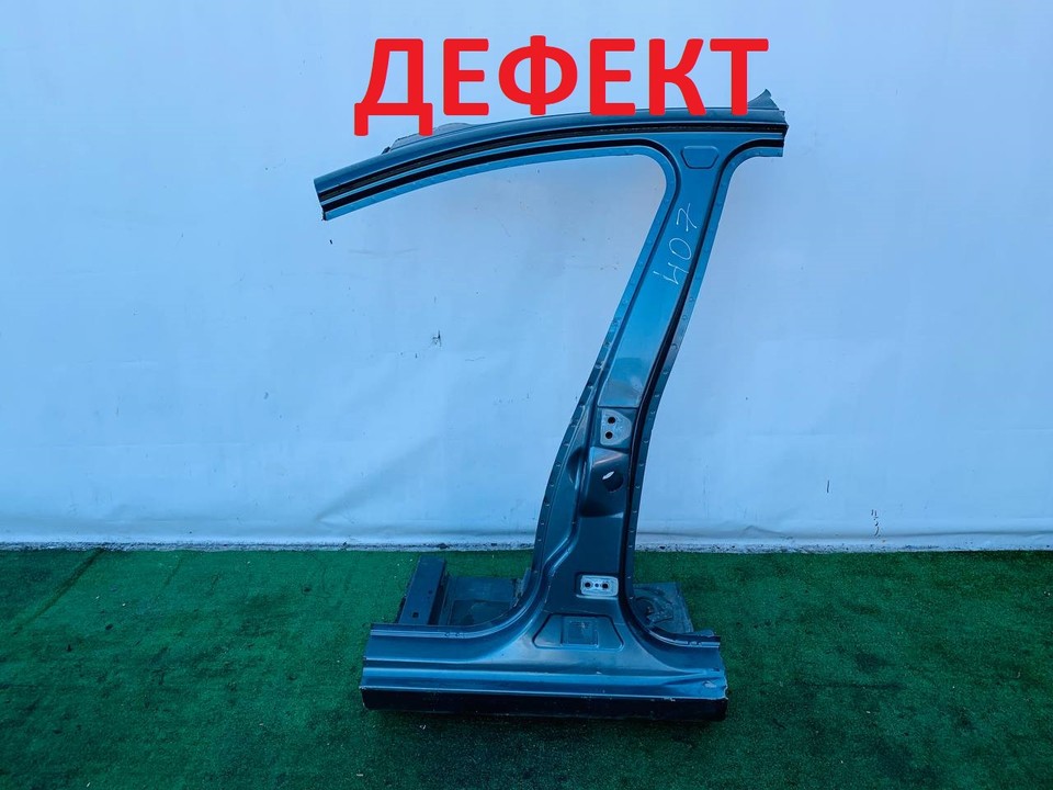  Стойка кузова центральная левая 