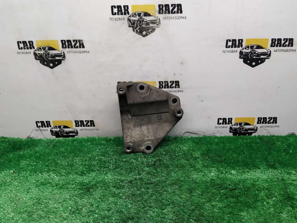  Кронштейн компрессора кондиционера 