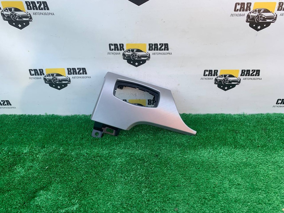  Накладка передней панели 