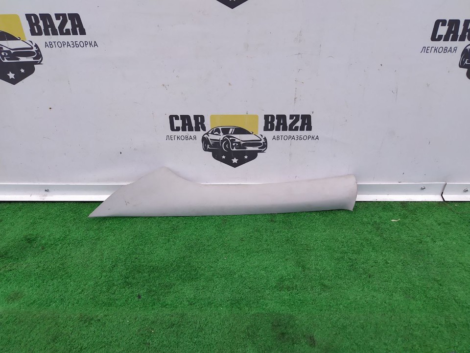  Накладка стойки L 