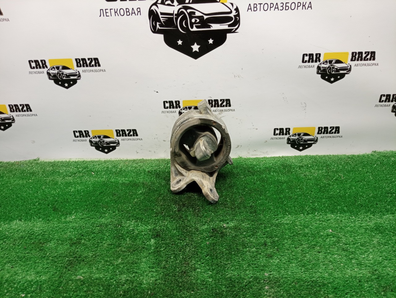 Подушка двигателя