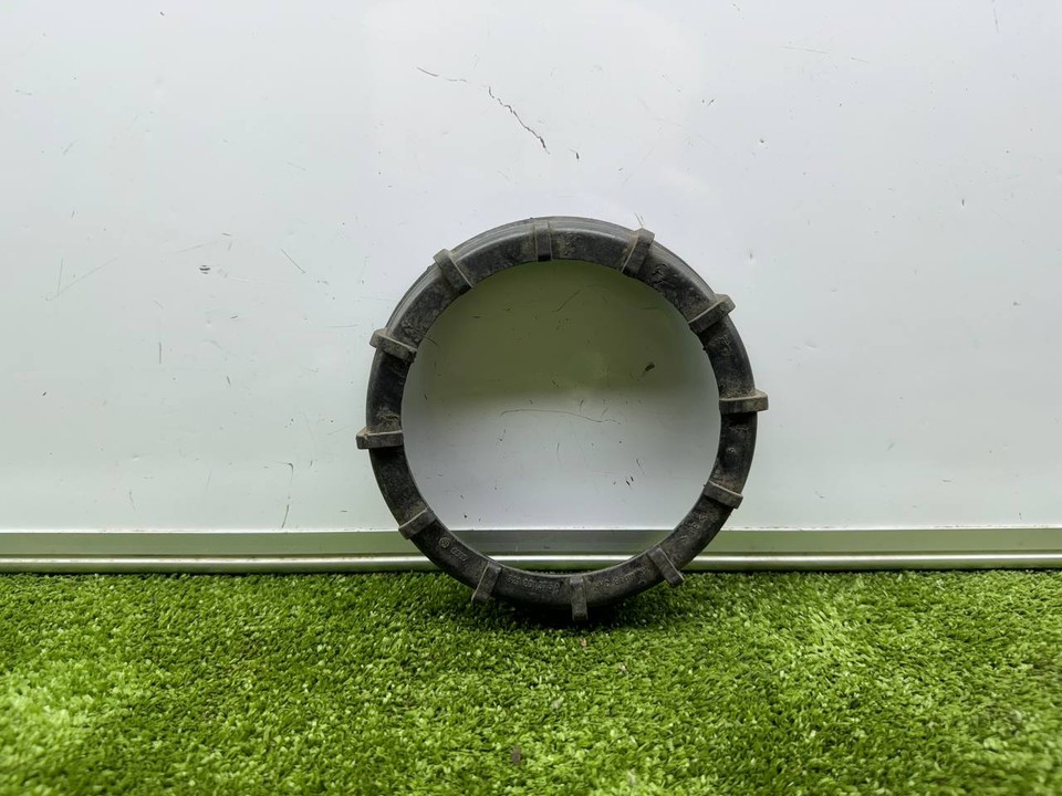  Гайка топливного насоса 