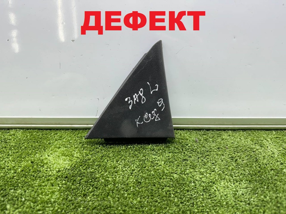  Накладка двери задняя левая 