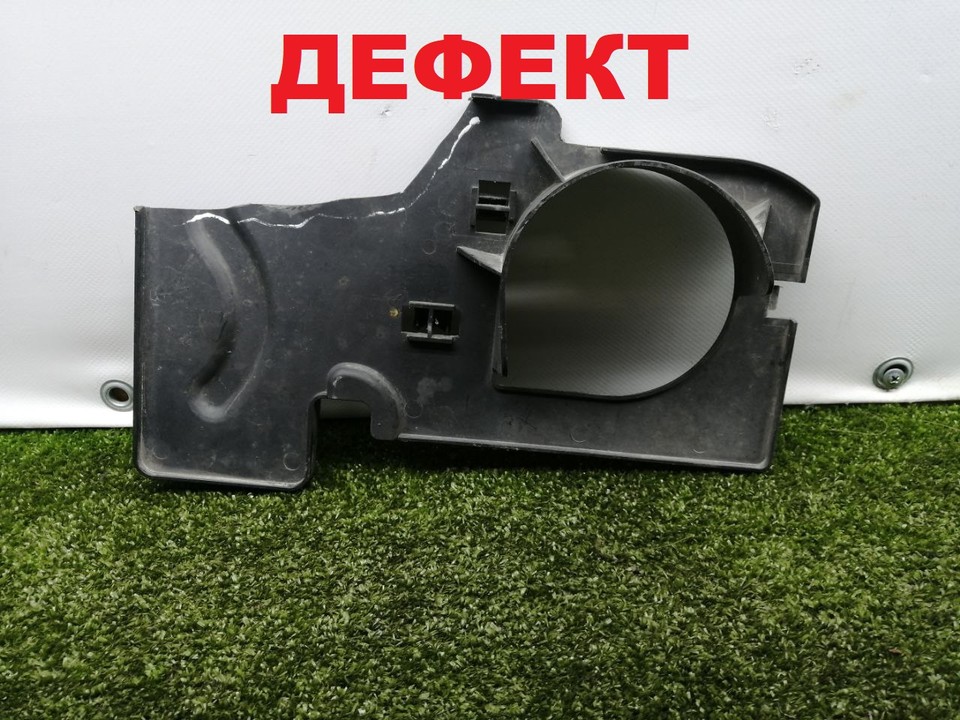 Воздуховод передний левый 
