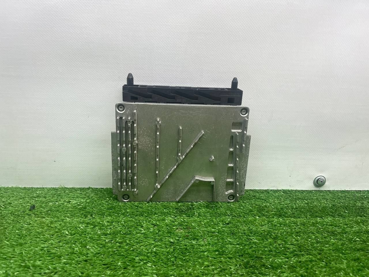 Блок управления двигателем