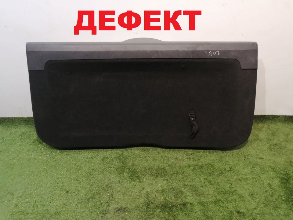  Обшивка крышки багажника 
