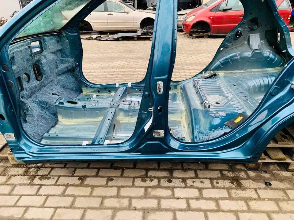  Порог левый 