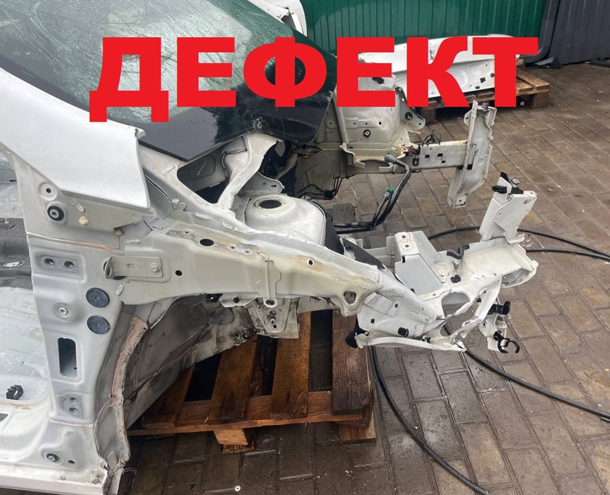  Четверть кузова передняя правая 