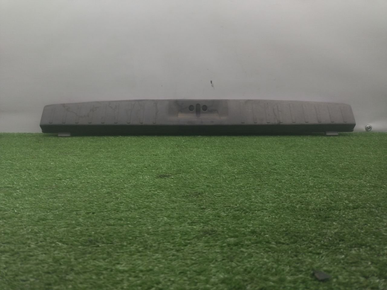 Накладка внутренняя на заднюю панель кузова