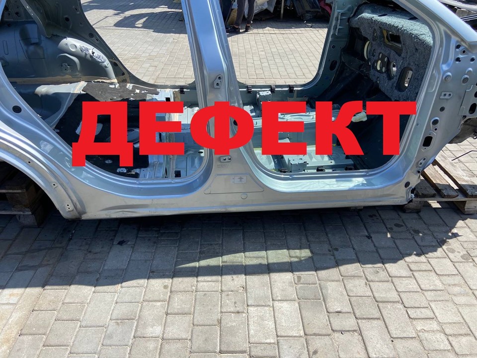  Порог правый 