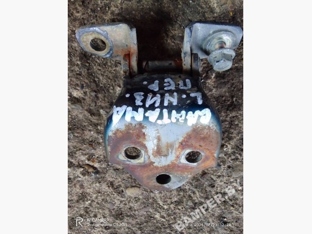 - Петля двери передней левой Hyundai Santamo 1999г. - Фото 1